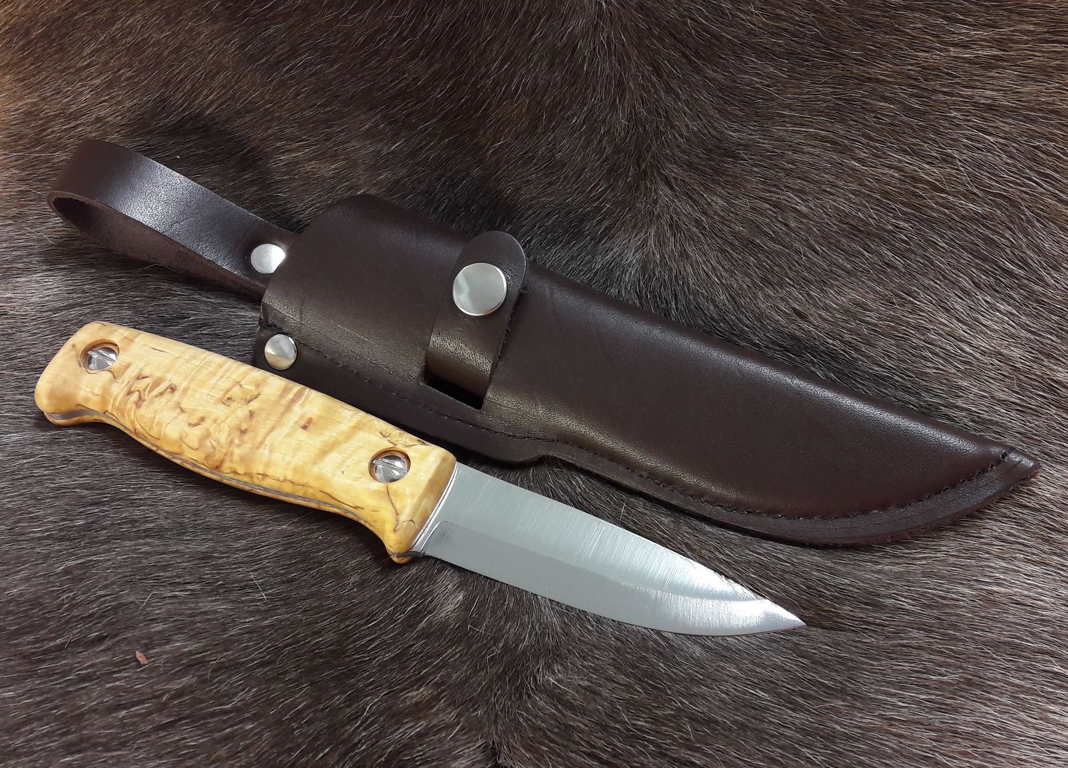 WOOD JEWEL PUKARI NAZIS NERŪSĒJOŠAIS TĒRAUDS